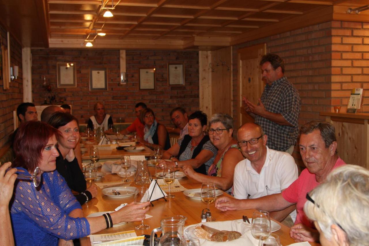 Pension & Weingut Storchenblick Illmitz Luaran gambar